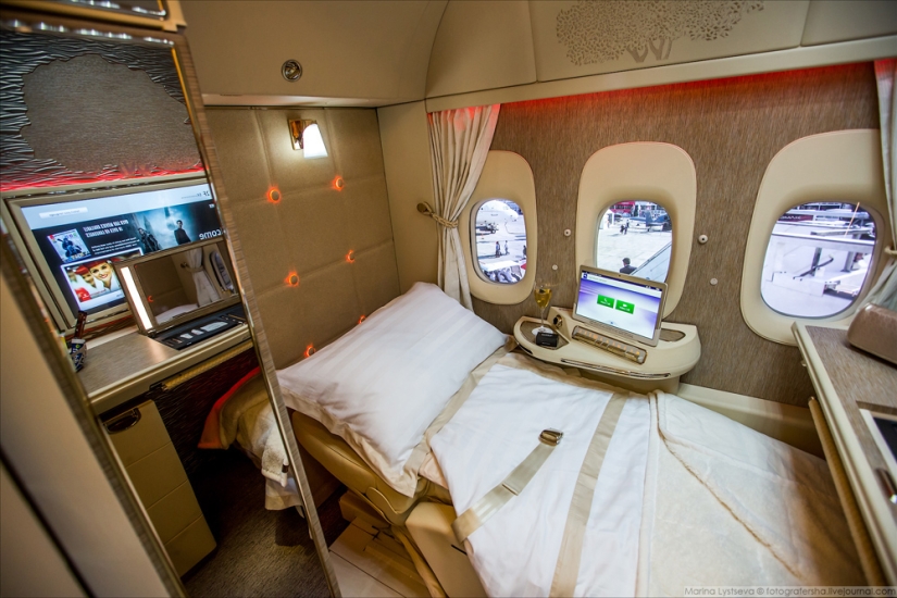 What surprised the Arabs in the "three axes" planes