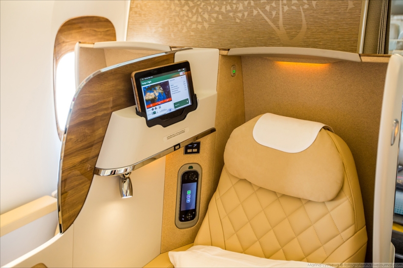 What surprised the Arabs in the "three axes" planes