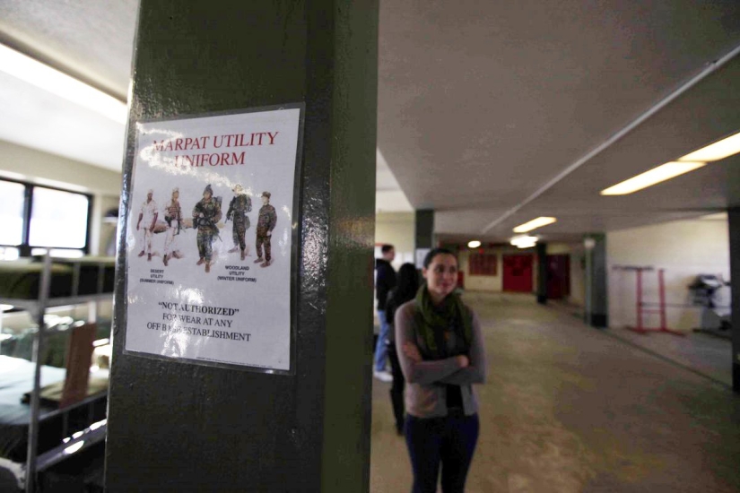 What the barracks look like, where the US Marines live and train