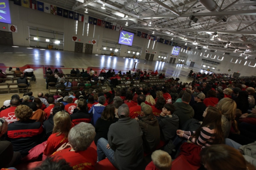 What the barracks look like, where the US Marines live and train