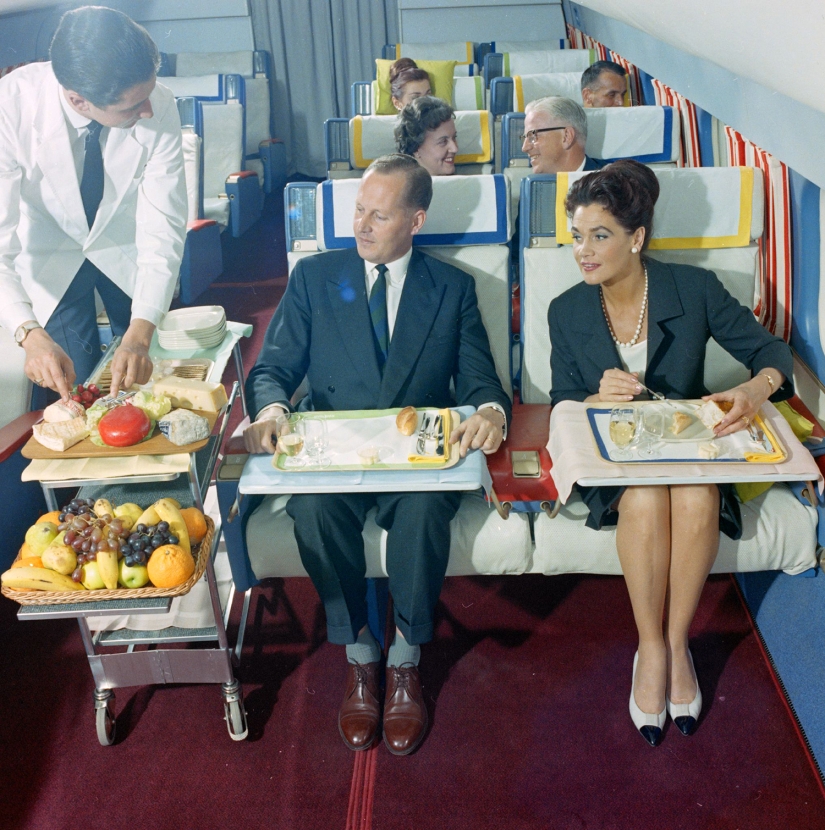 What the business class of a Swiss airline looked like in the 60s What the business class of a Swiss airline looked like in the 60s