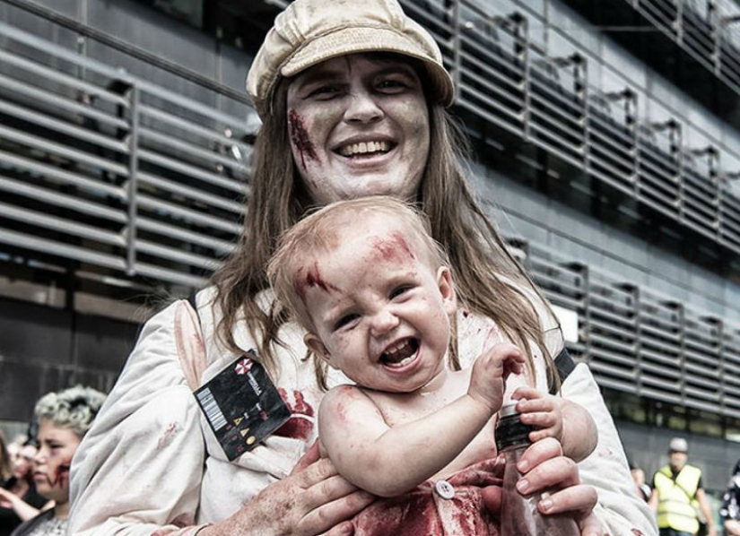 What to do if the child has no one to leave for Halloween