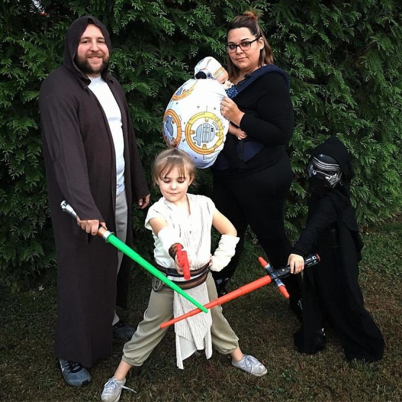 What to do if the child has no one to leave for Halloween What to do if the child has no one to leave for Halloween