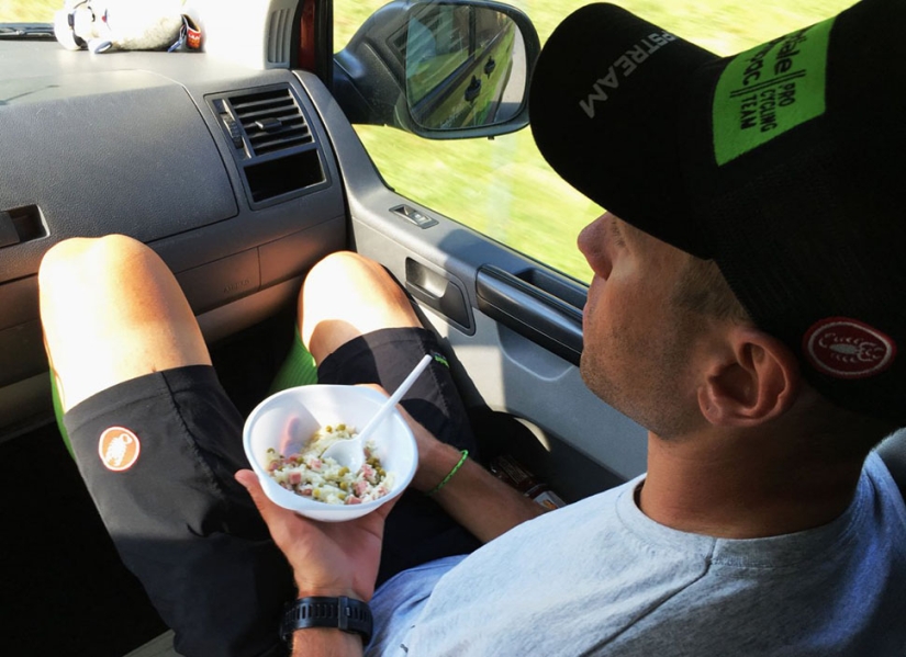 What Tour de France champions eat and drink right after the race