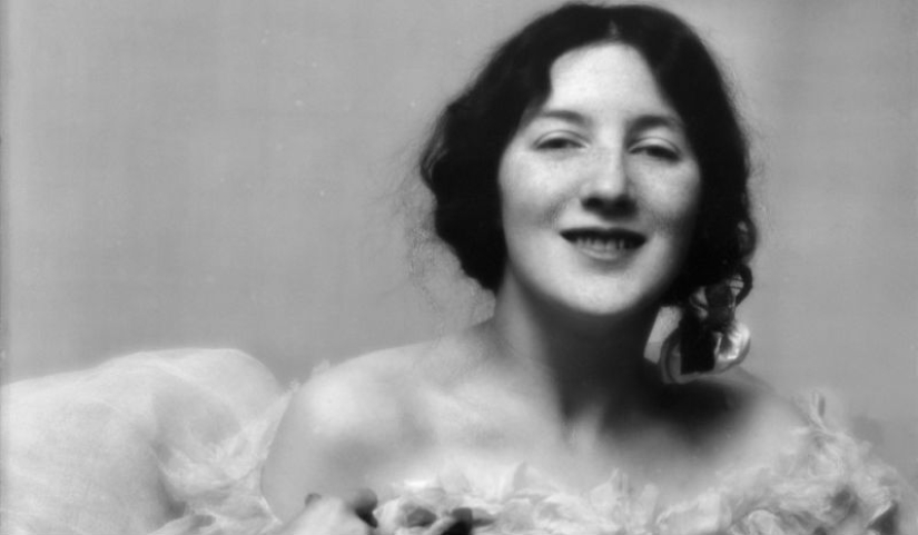 What was the fate of the boy who was kissed in the stomach by Putin