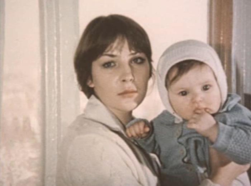 What was the fate of Sharapova's fiancee from the movie "The meeting place cannot be changed"