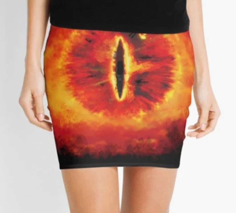 When fashion squeaks in pain: the worst examples of unsuccessful purchases from online stores