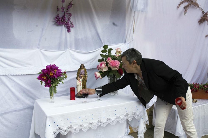 Why do Spaniards dress up as demons and jump over babies Why do Spaniards dress up as demons and jump over babies