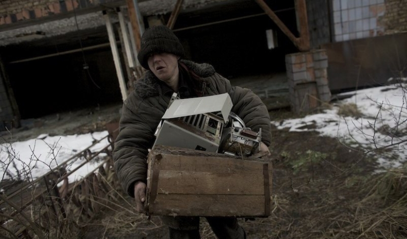 Why researchers of the Chernobyl zone are called "stalkers" Why researchers of the Chernobyl zone are called "stalkers"