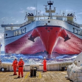 Why the Ramform Hyperion floating "iron" plows the ocean