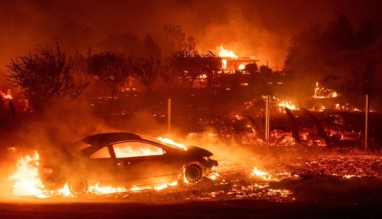 Wildfires in California: the city of Paradise burned down, Malibu evacuated