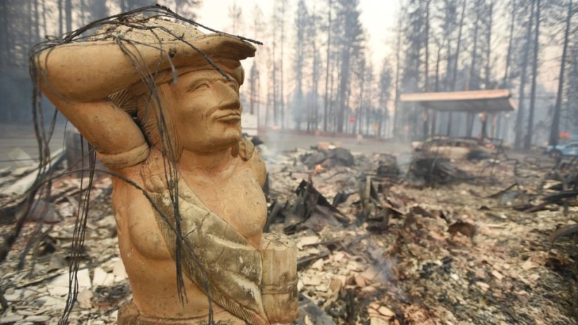 Wildfires in California: the city of Paradise burned down, Malibu evacuated