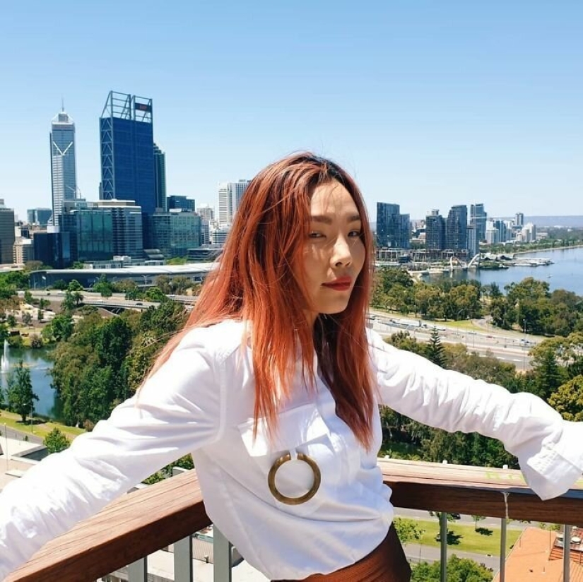 With the world on a thread: which stars have donated to support Australia