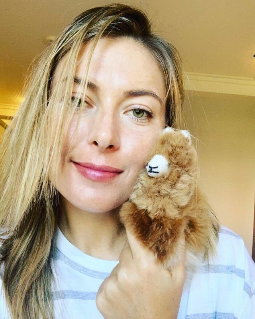 With the world on a thread: which stars have donated to support Australia