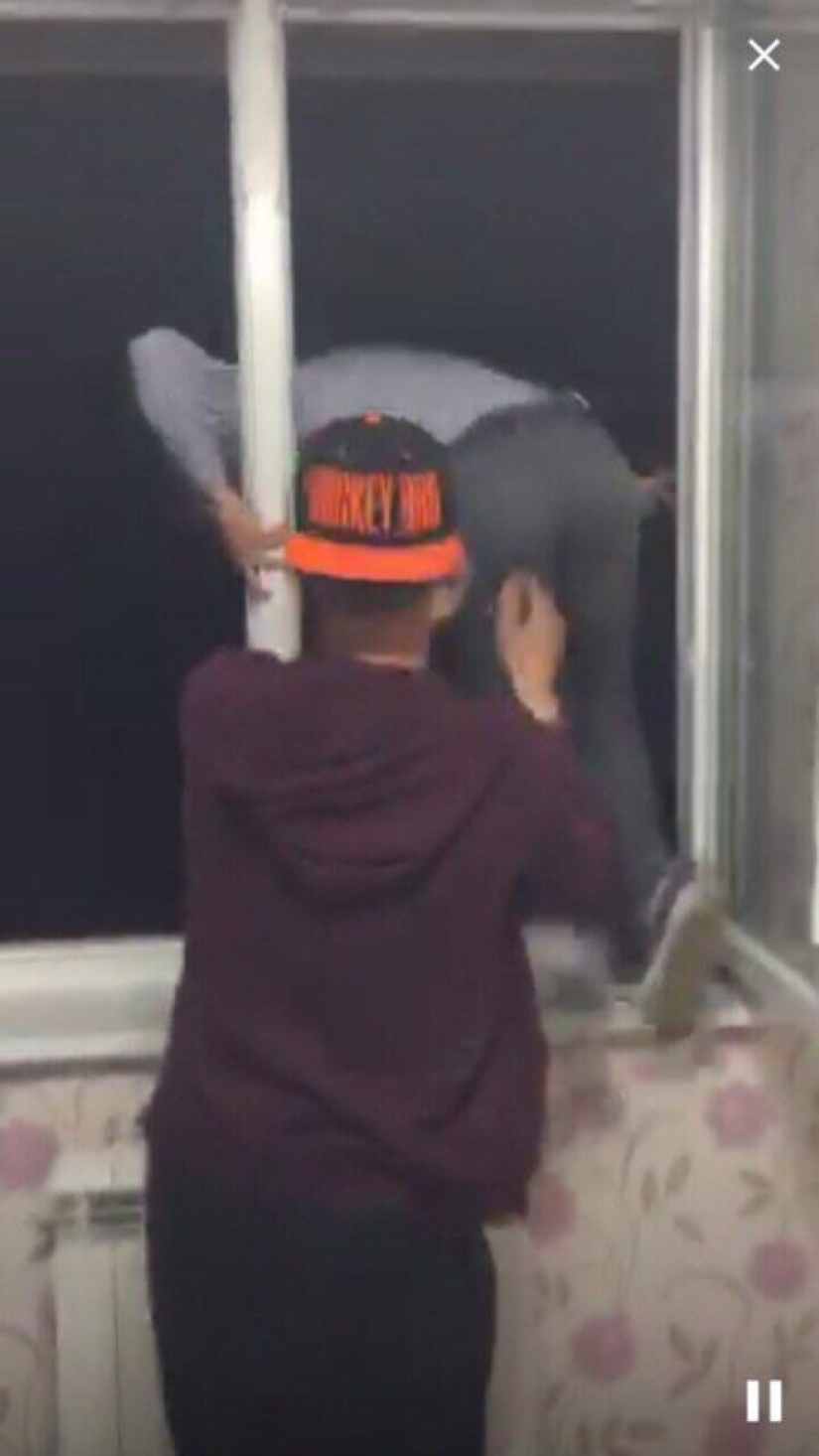 Without towers and complexes: how today's students come off Without towers and complexes: how today's students come off