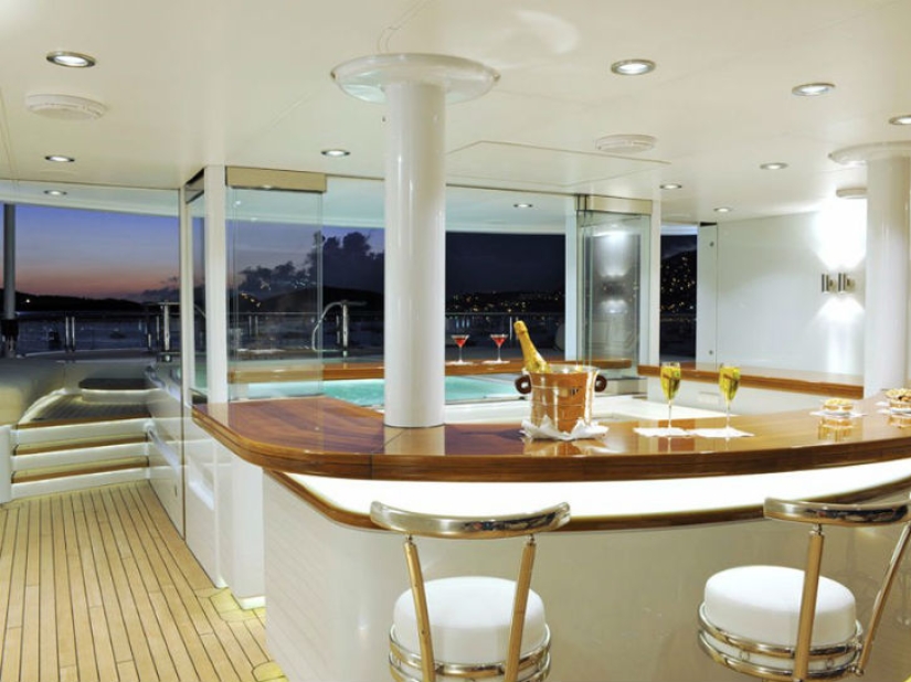 Yates de lujo que se pueden alquilar para las vacaciones de invierno por un millón de dólares Yates de lujo que se pueden alquilar para las vacaciones de invierno por un millón de dólares