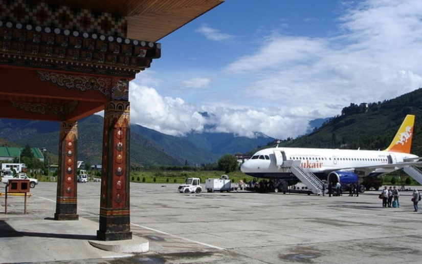 "You can shit yourself from feelings": the most dangerous airport in the world, when landing in which there is no right to make a mistake "You can shit yourself from feelings": the most dangerous airport in the world, when landing in which there is no right to make a mistake