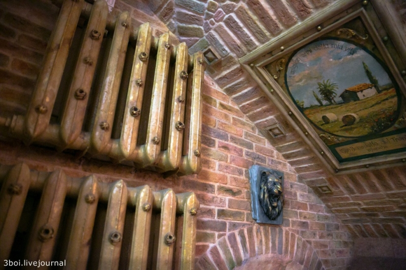 You can't forbid living beautifully: how a Rostov resident fought for the Baroque in the entrance and what came of it You can't forbid living beautifully: how a Rostov resident fought for the Baroque in the entrance and what came of it