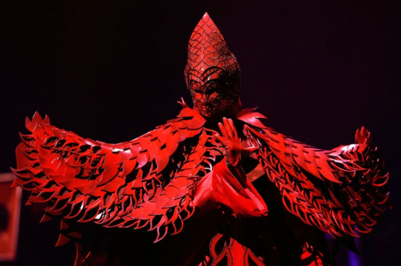 You haven't seen this before! The most extravagant images from the exhibition "Wearable Art"