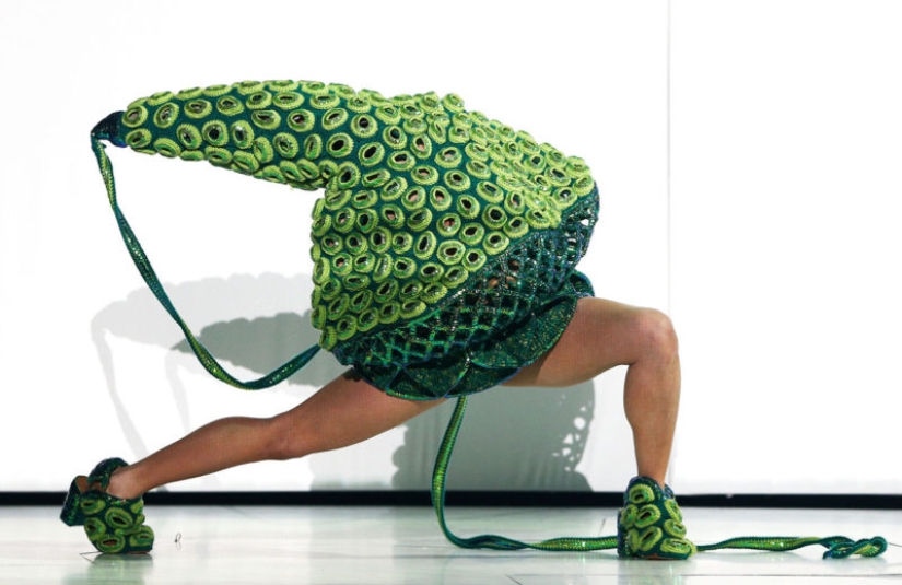 You haven't seen this before! The most extravagant images from the exhibition "Wearable Art"