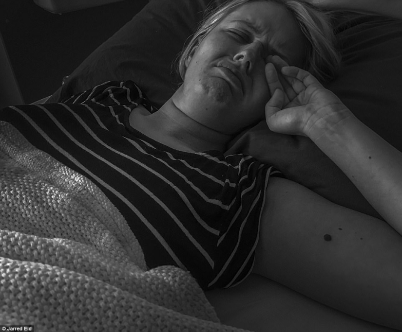 "You'll be fine": photographer captures wife and her battle with cancer