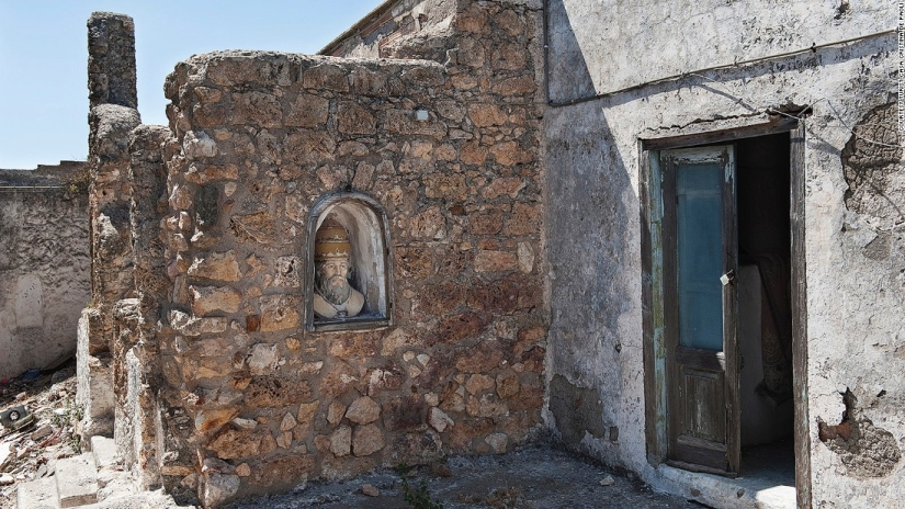 Zannon is a forgotten island of orgies with a dark past