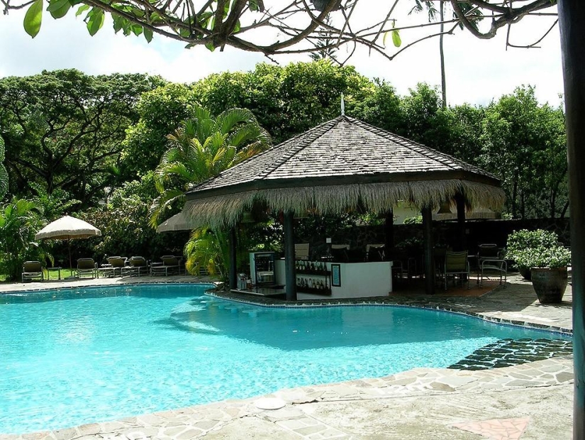 10 best bars to go to