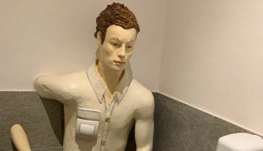 10 “Cursed Images” That Give Off An Uneasy Vibe, As Shared By This Instagram Page (Part2) 10 “Cursed Images” That Give Off An Uneasy Vibe, As Shared By This Instagram Page (Part2)