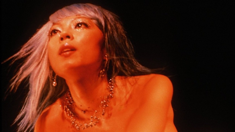 10 erotic movies that are much better than "50 shades of gray" 10 erotic movies that are much better than "50 shades of gray"