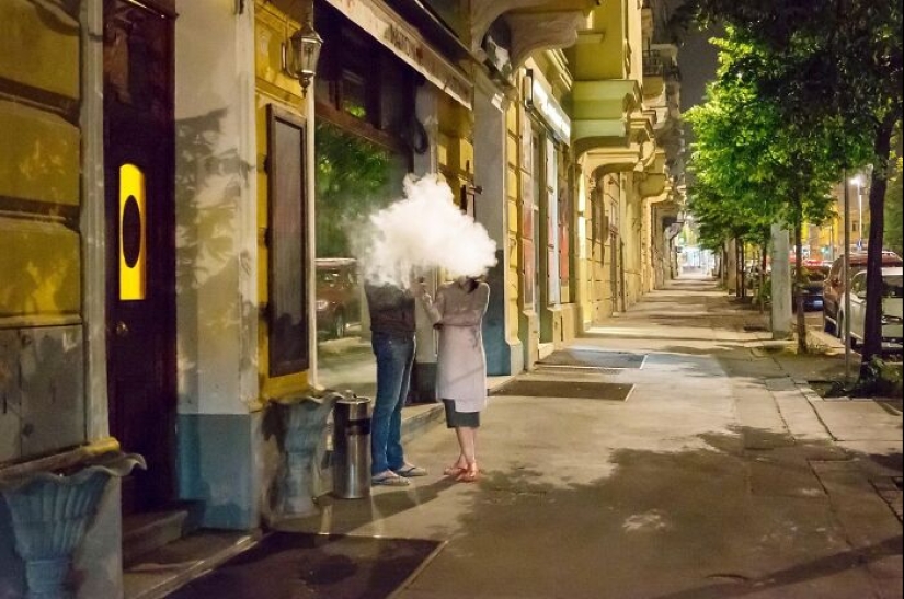 10 Funny Accidental Images That Were Taken At The Right Time And Place By This Street Photographer 10 Funny Accidental Images That Were Taken At The Right Time And Place By This Street Photographer