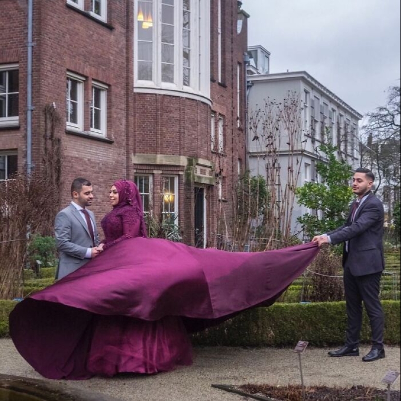 10 Funny Accidental Images That Were Taken At The Right Time And Place By This Street Photographer 10 Funny Accidental Images That Were Taken At The Right Time And Place By This Street Photographer