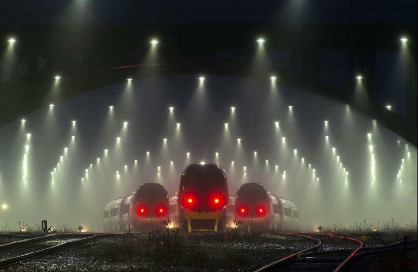 10 imágenes inquietantes de espacios liminales que parecen trastiendas