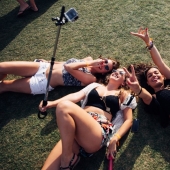 10 lugares del mundo donde está prohibido usar selfie sticks y tomar selfies