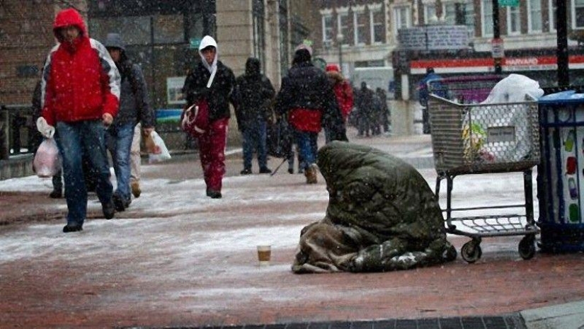 10 people who found big money and returned it