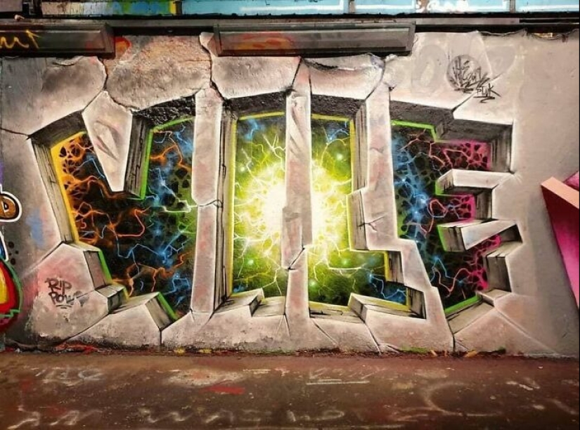 10 Pieces Of Creative Graffiti That People Found And Shared On The Internet 10 Pieces Of Creative Graffiti That People Found And Shared On The Internet