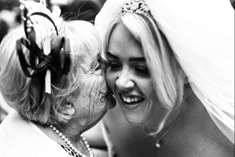 10 Really Emotional Moments I Have Photographed At Weddings