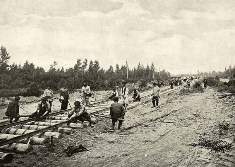 10 worst jobs that were offered on the labor market at the beginning of the 20th century 10 worst jobs that were offered on the labor market at the beginning of the 20th century