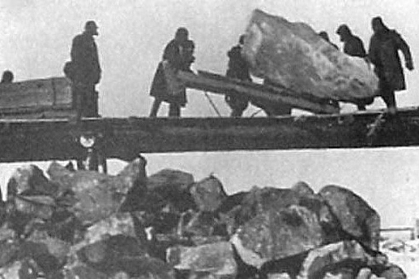 10 worst jobs that were offered on the labor market at the beginning of the 20th century 10 worst jobs that were offered on the labor market at the beginning of the 20th century