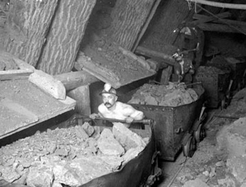 10 worst jobs that were offered on the labor market at the beginning of the 20th century 10 worst jobs that were offered on the labor market at the beginning of the 20th century