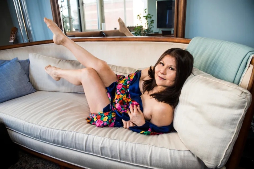 11 Middle-Aged Women Strip Down To Reclaim 'Sexy' On Their Own Terms