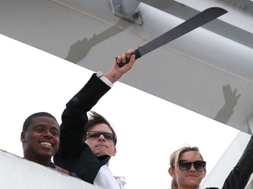 12 Ambiguous Things Charlie Sheen Did 12 Ambiguous Things Charlie Sheen Did