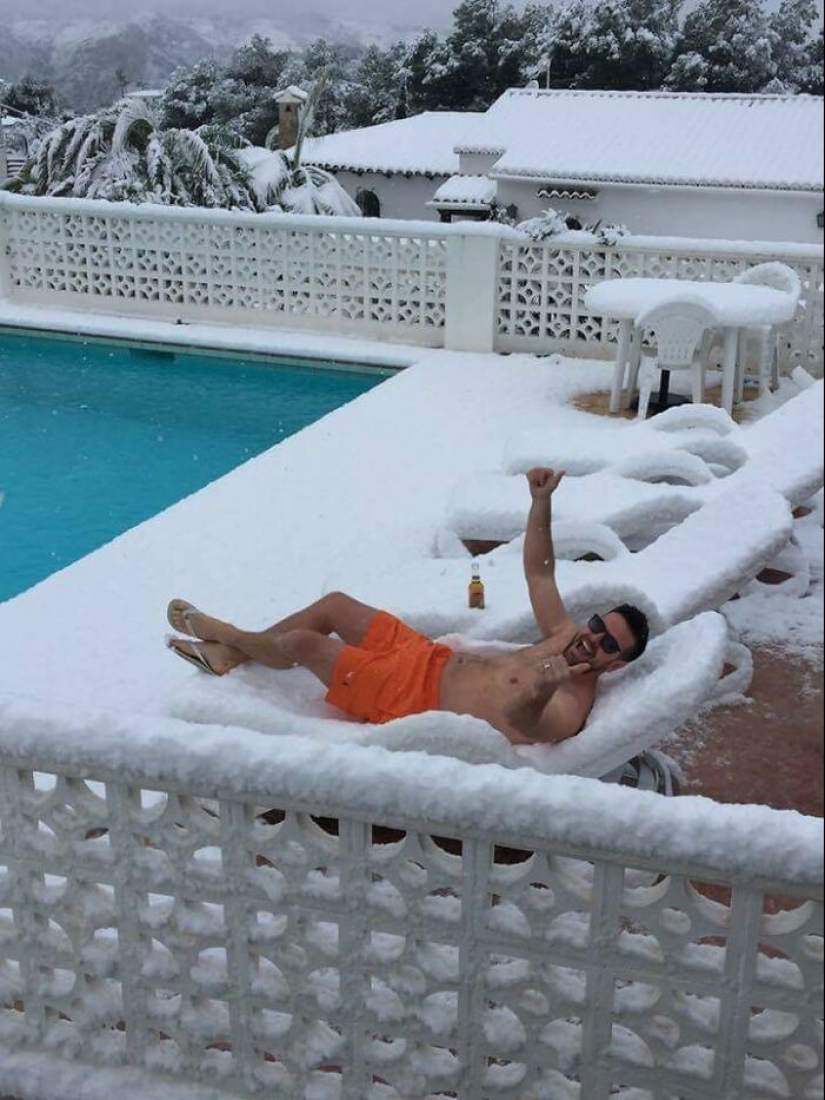 12 Crazy Pics Of Mother Nature Doing Things On Its Own Terms