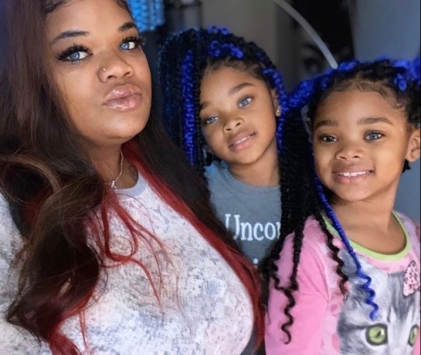 12 years have passed, twin sisters with different eye colors have grown up and become beauties