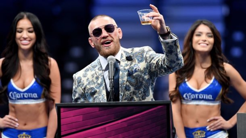 128 treshek en Moscú y 117 millones de "Doshiraks": cómo McGregor puede gastar la tarifa de la pelea en Rusia