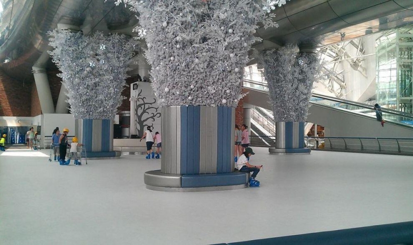 13 airports in the world where you can have a good time