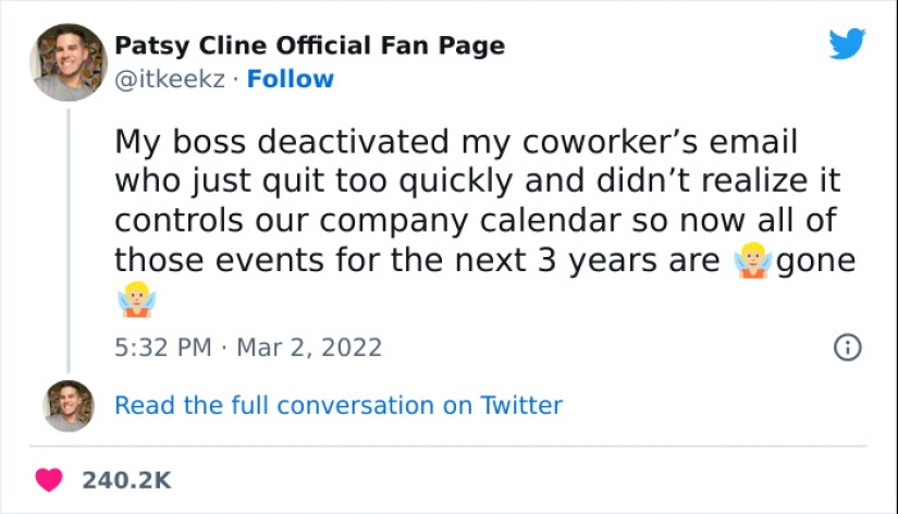 13 Photos Of People Who Are Having A Worse Day At Work Than You (New Pics)