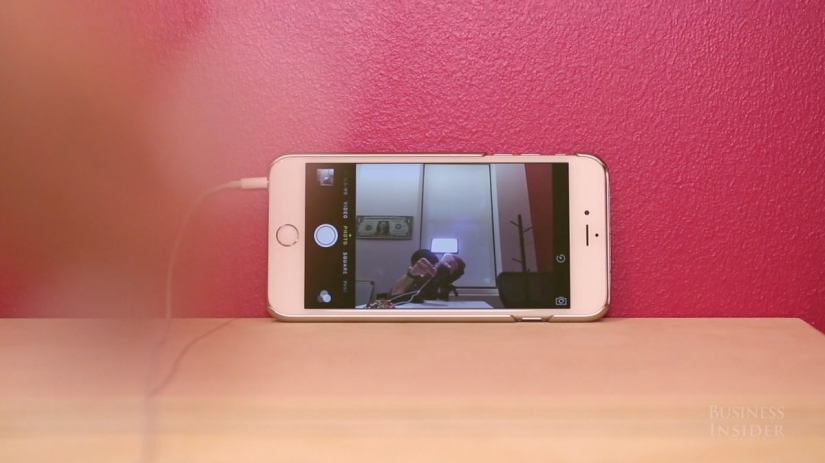 14 iPhone Headphone Features You Probably Didn't Know About