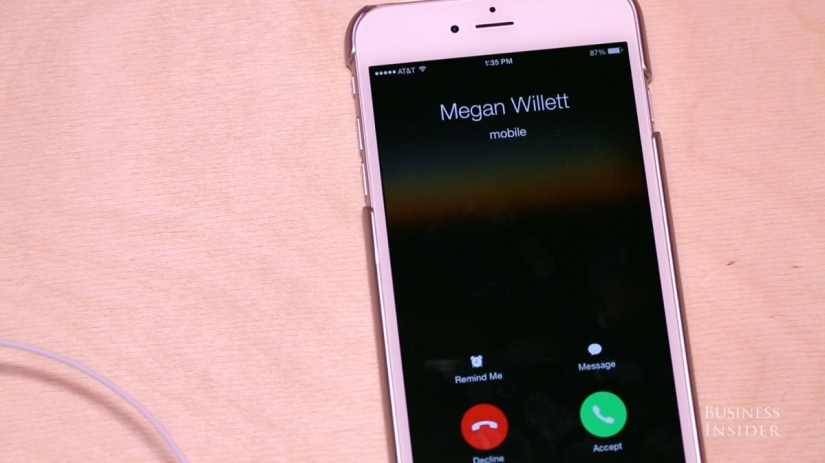 14 iPhone Headphone Features You Probably Didn't Know About