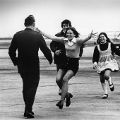 14 photographs behind which lies the history of the century