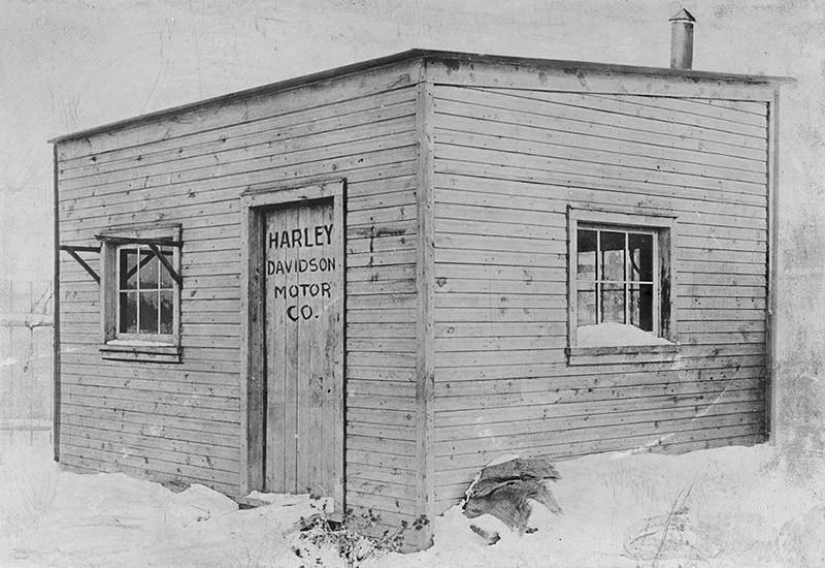 15 grandes proyectos que comenzaron en un pequeño garaje 15 grandes proyectos que comenzaron en un pequeño garaje